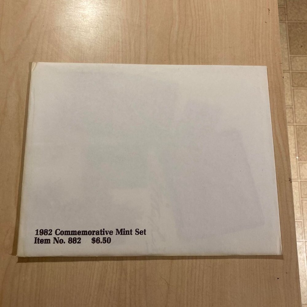 USPS 1982 Commemorative Mint Set of Stamps w\Stamps Sealed
